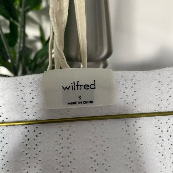 aritzia wilfred white scallop hem top - Picture 2 of 2